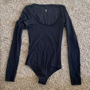 Skims essential long sleeve scoop neck bodysuit